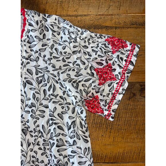 Womens J Jill Black White Red Tassel Embroidered Floral Boho Peasant Top MP - Picture 2 of 9